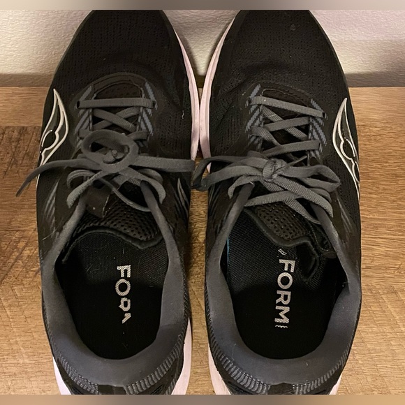 Saucony Men's Axon 2 Running Shoe - Picture 5 of 6